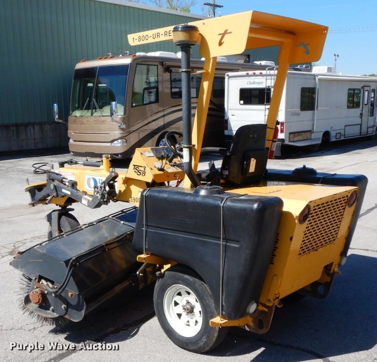 image for item IL9343 2004 Terramite TSS38  broom