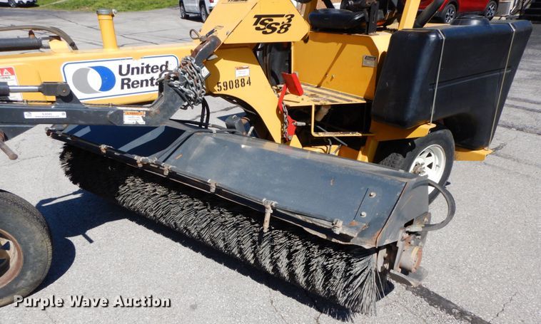 image for item IL9343 2004 Terramite TSS38  broom