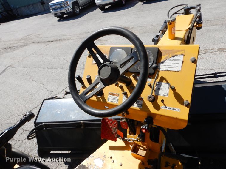 image for item IL9343 2004 Terramite TSS38  broom