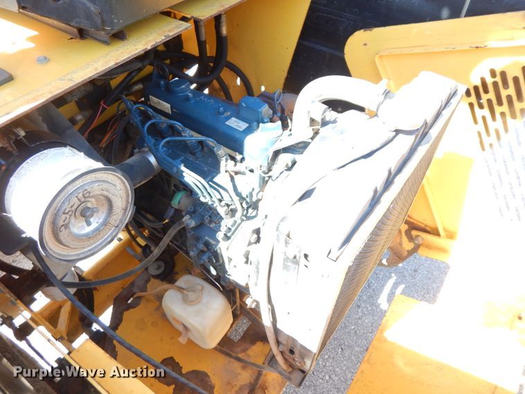 image for item IL9343 2004 Terramite TSS38  broom