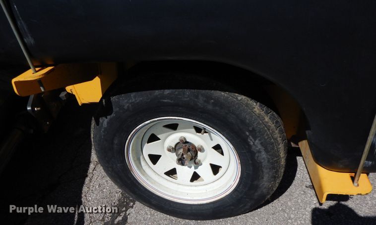 image for item IL9343 2004 Terramite TSS38  broom