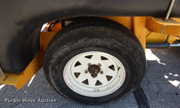 image for item IL9343 2004 Terramite TSS38  broom