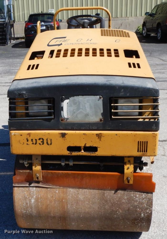 image for item IL9344 1998 Caterpillar CB-214C  double drum vibratory roller