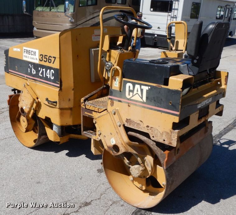 image for item IL9344 1998 Caterpillar CB-214C  double drum vibratory roller