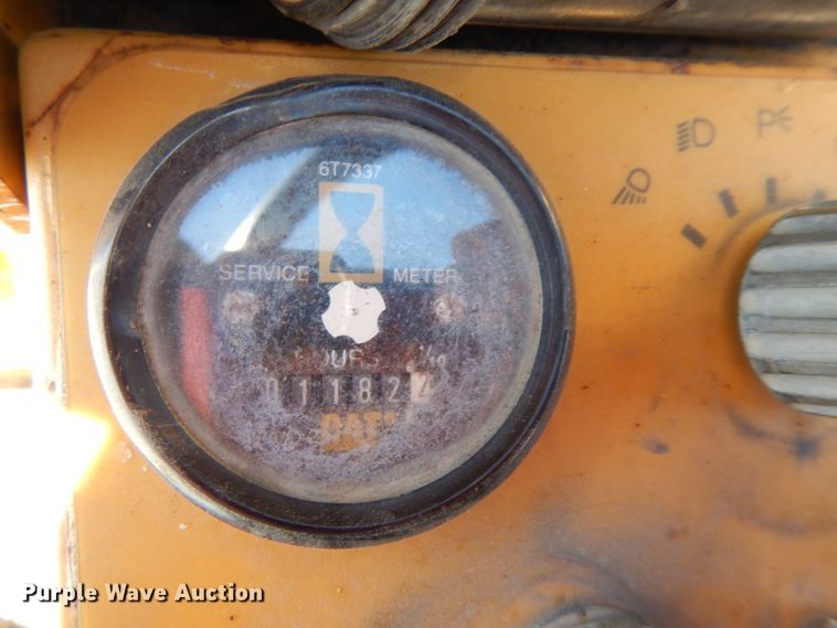 image for item IL9344 1998 Caterpillar CB-214C  double drum vibratory roller