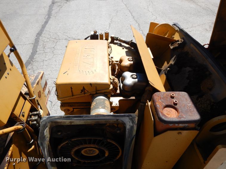 image for item IL9344 1998 Caterpillar CB-214C  double drum vibratory roller