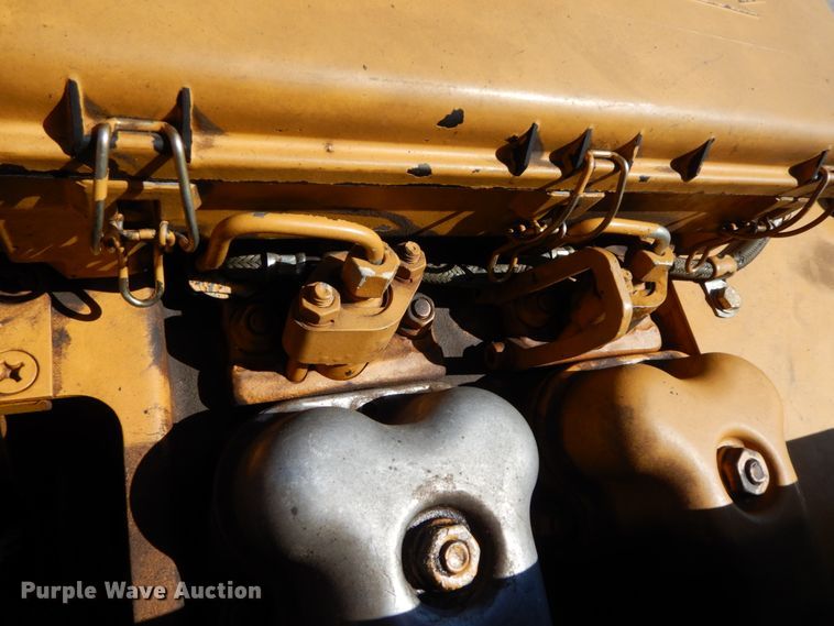 image for item IL9344 1998 Caterpillar CB-214C  double drum vibratory roller