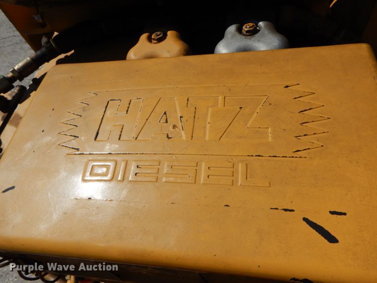 image for item IL9344 1998 Caterpillar CB-214C  double drum vibratory roller