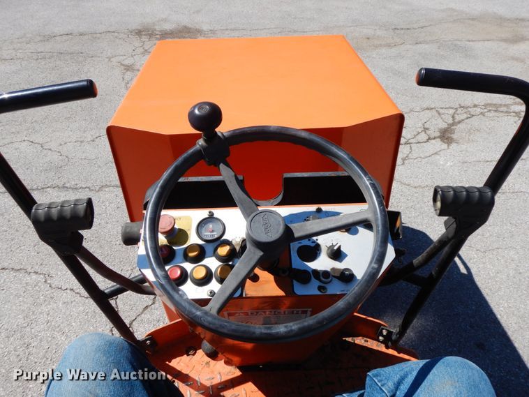 image for item IL9345 2000 Hamm HD12K  combination vibratory roller