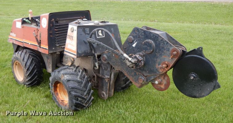 image for item IL9347 1996 Ditch Witch 410SX  cable plow