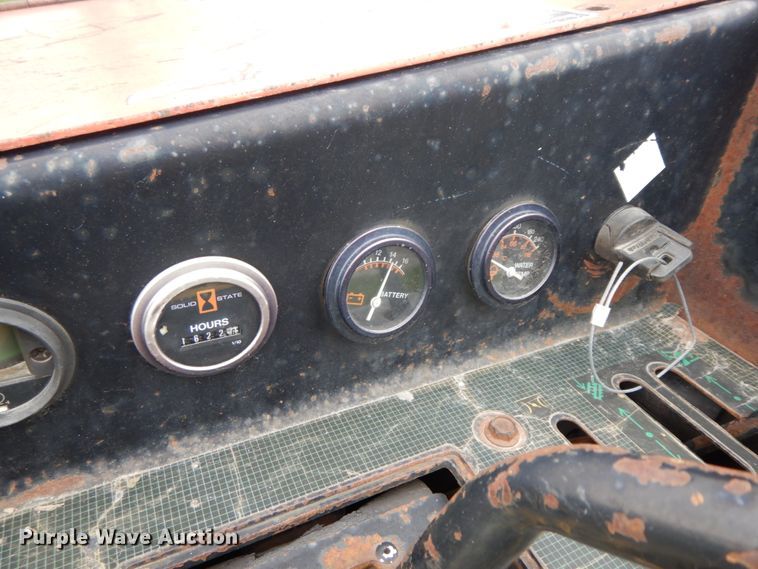 image for item IL9347 1996 Ditch Witch 410SX  cable plow