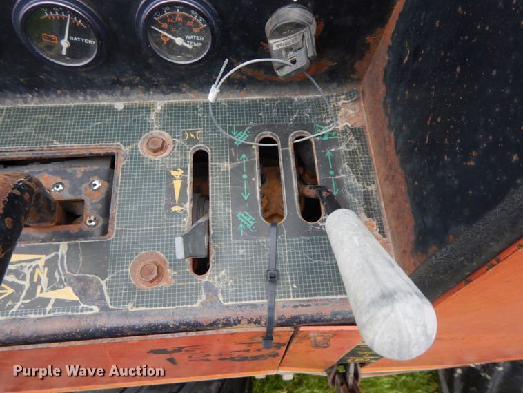 image for item IL9347 1996 Ditch Witch 410SX  cable plow