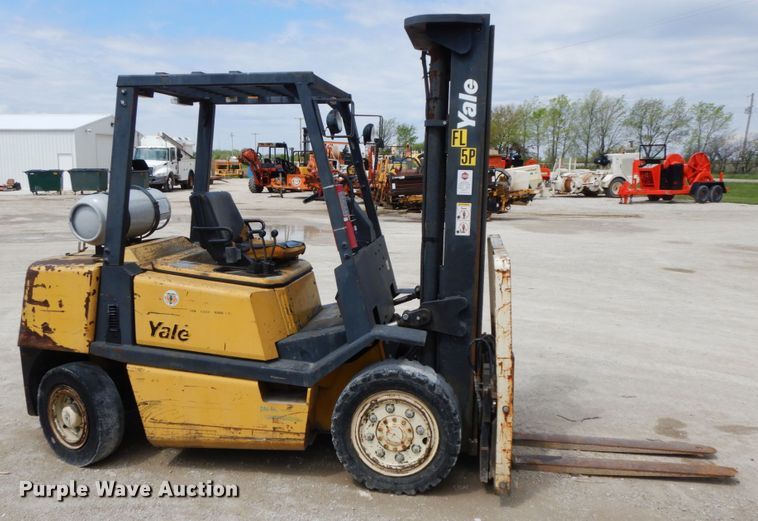 image for item IL9353 1993 Yale GLP080LFNSBY098  forklift