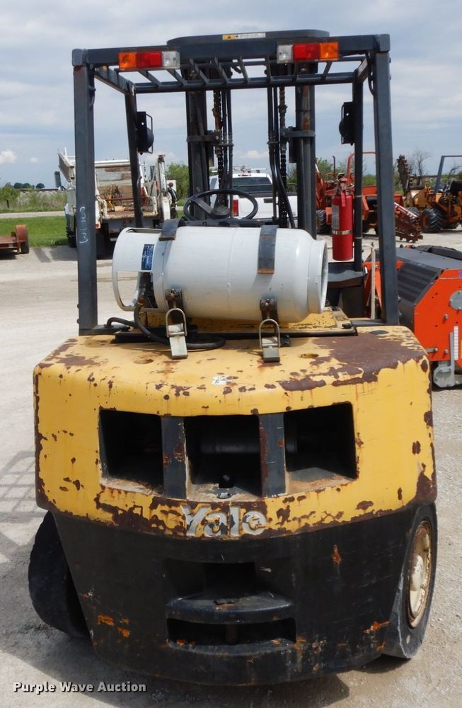 image for item IL9353 1993 Yale GLP080LFNSBY098  forklift