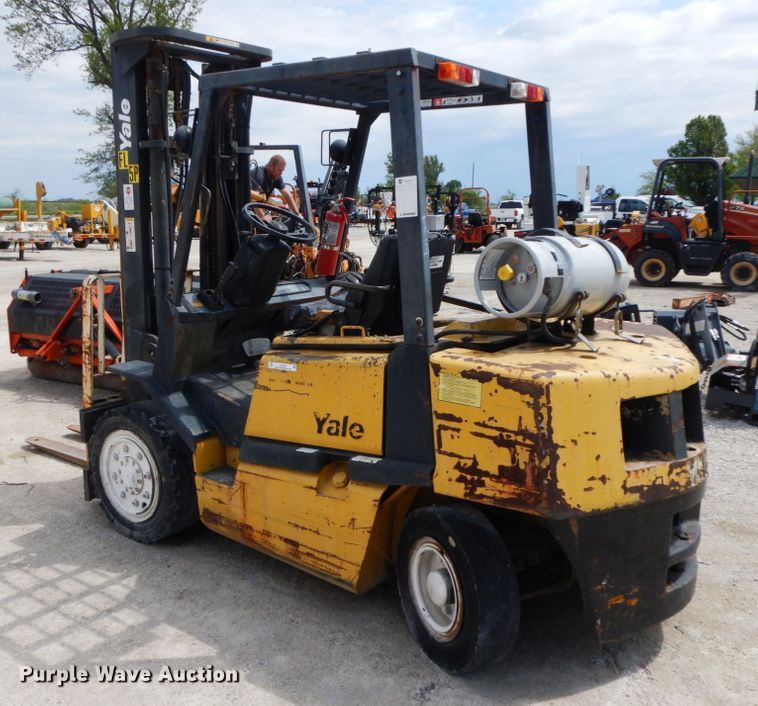 image for item IL9353 1993 Yale GLP080LFNSBY098  forklift