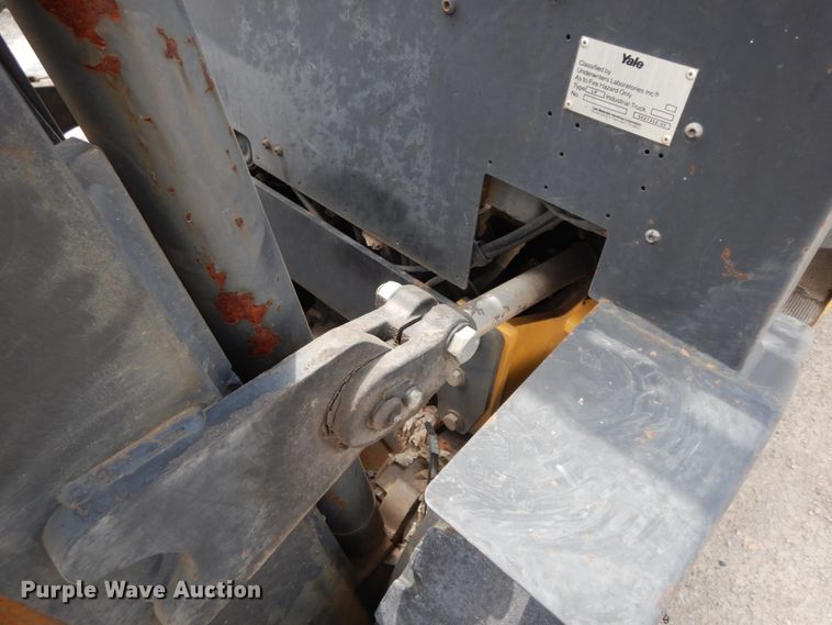 image for item IL9353 1993 Yale GLP080LFNSBY098  forklift