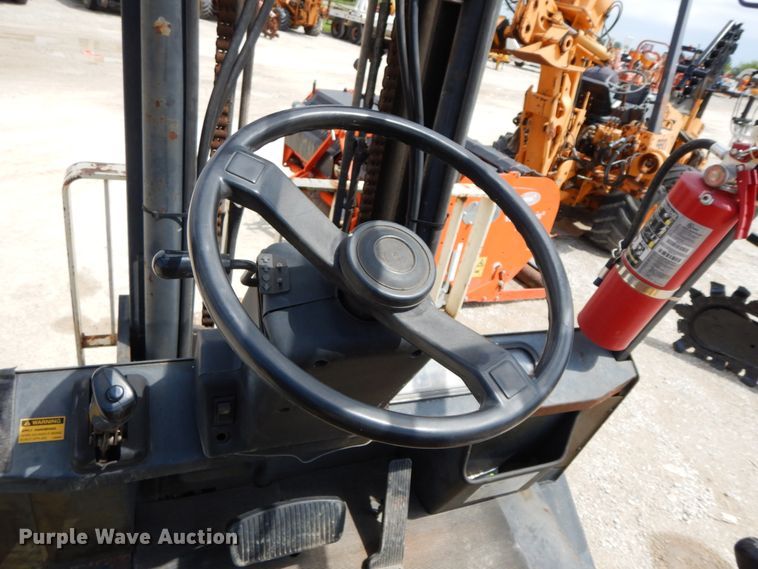 image for item IL9353 1993 Yale GLP080LFNSBY098  forklift