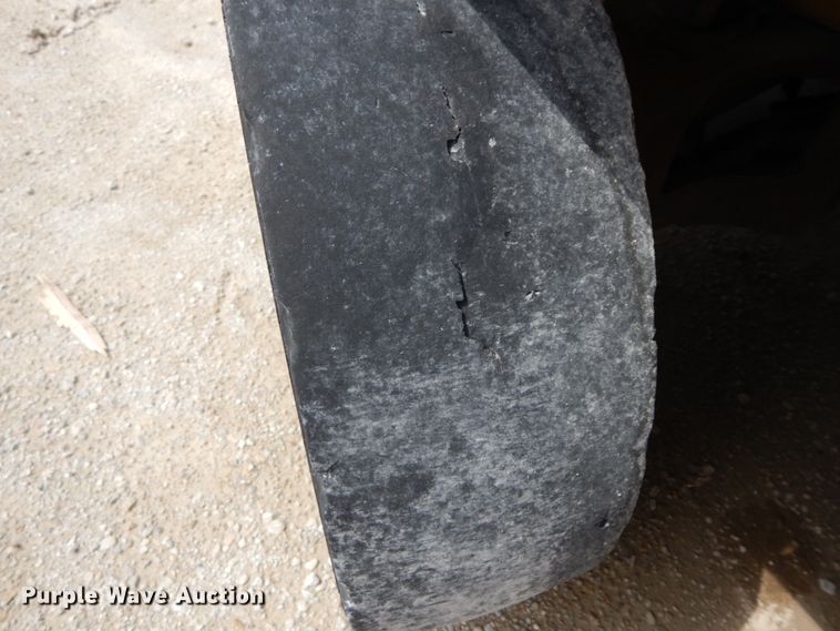 image for item IL9353 1993 Yale GLP080LFNSBY098  forklift