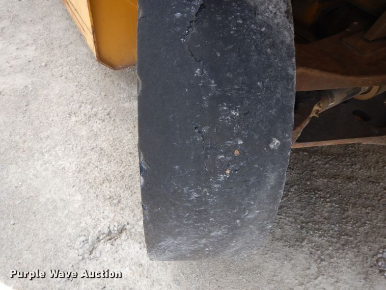 image for item IL9353 1993 Yale GLP080LFNSBY098  forklift