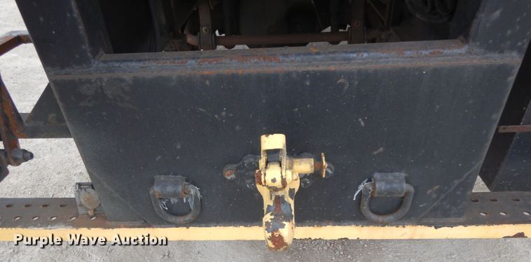 image for item IL9356 2006 GMC C7500  Crew Cab box truck