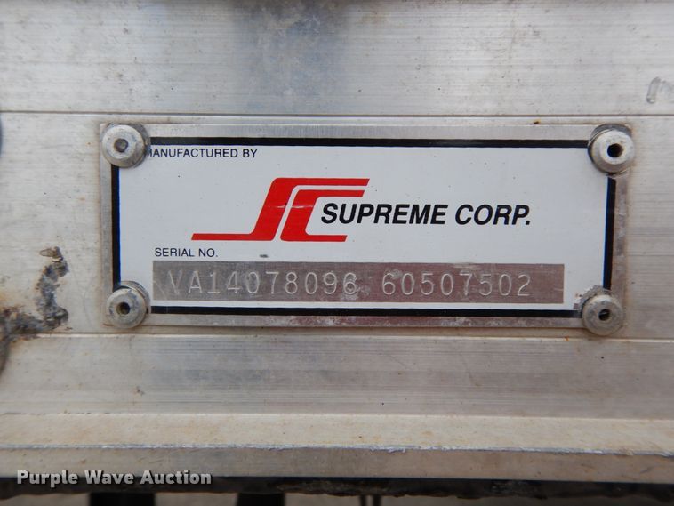 image for item IL9356 2006 GMC C7500  Crew Cab box truck