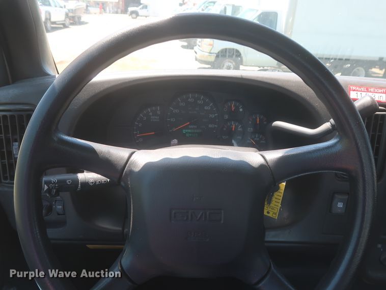 image for item IO9092 2009 GMC C5500  bucket truck