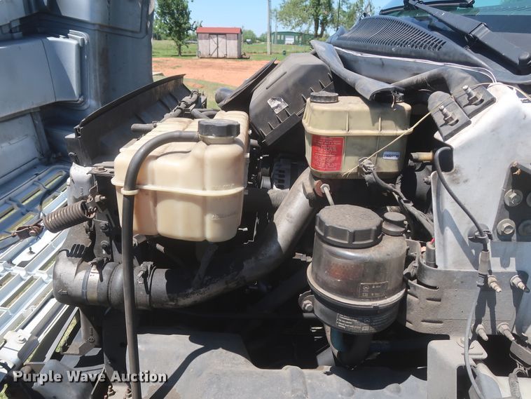 image for item IO9092 2009 GMC C5500  bucket truck