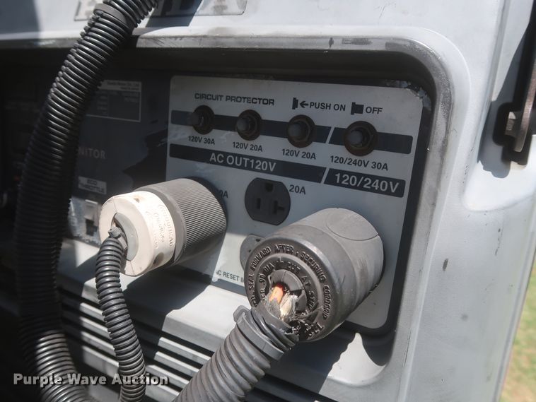 image for item IO9092 2009 GMC C5500  bucket truck