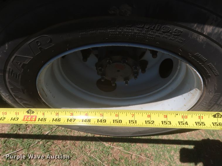 image for item IO9092 2009 GMC C5500  bucket truck