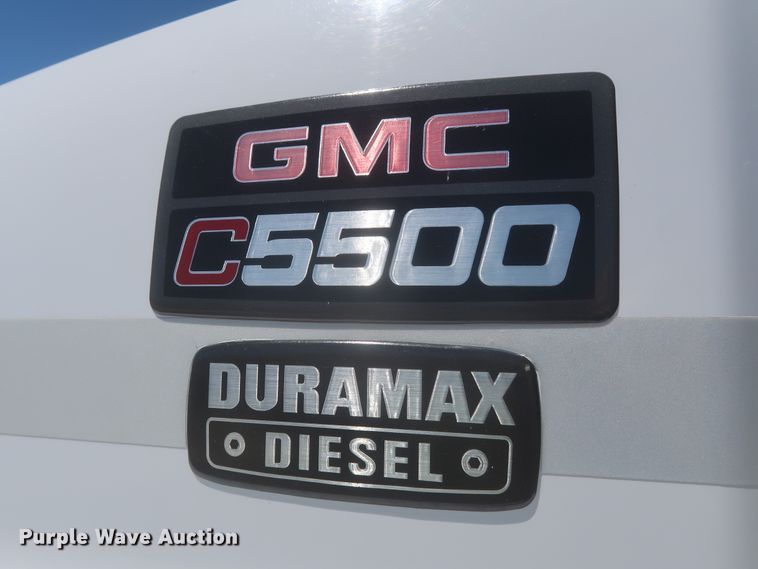 image for item IO9092 2009 GMC C5500  bucket truck