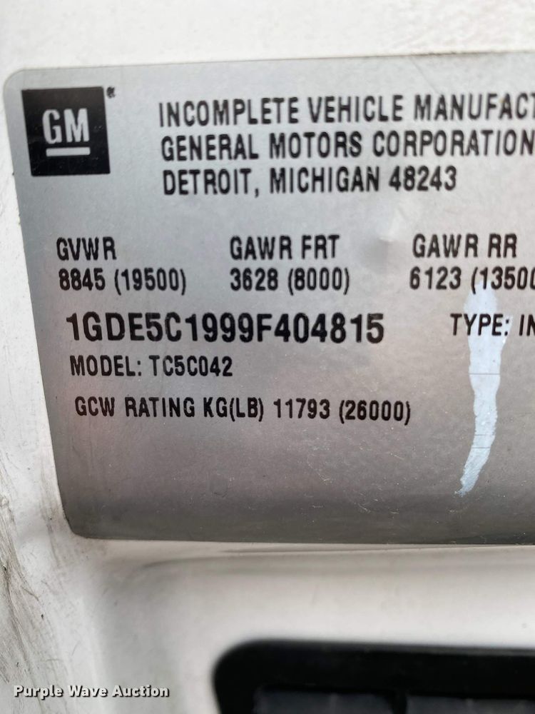 image for item IO9092 2009 GMC C5500  bucket truck