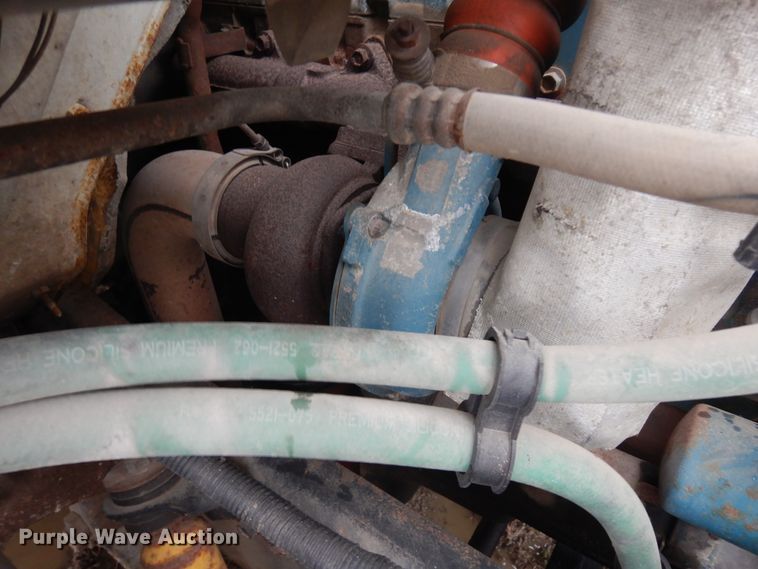 image for item IP9103 1998 International 4700  crane truck