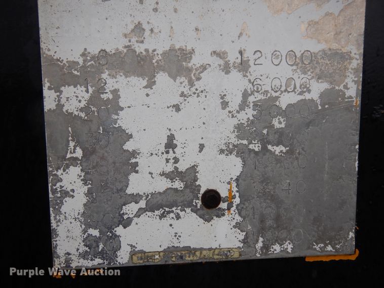 image for item IP9103 1998 International 4700  crane truck