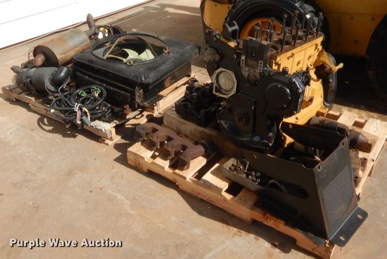 image for item IP9769 John Deere 270  skid steer
