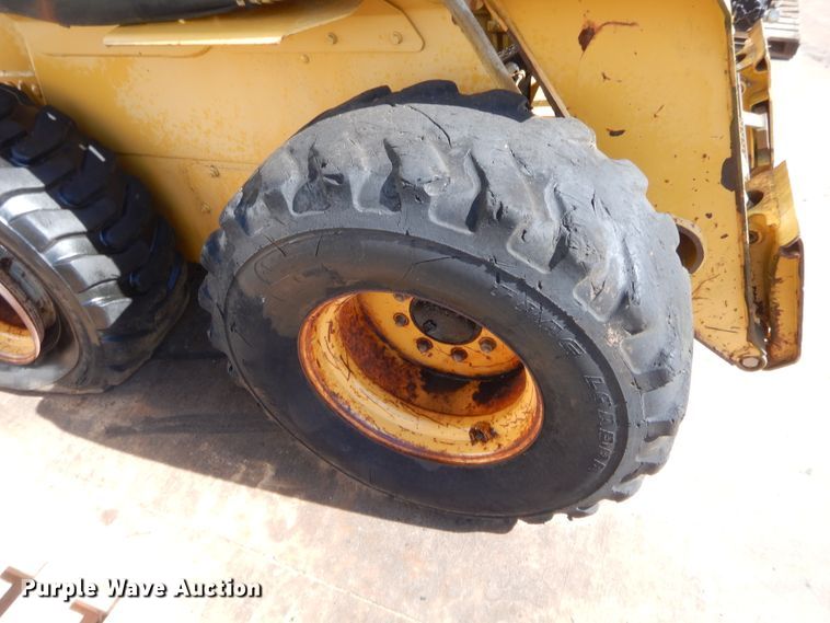 image for item IP9769 John Deere 270  skid steer
