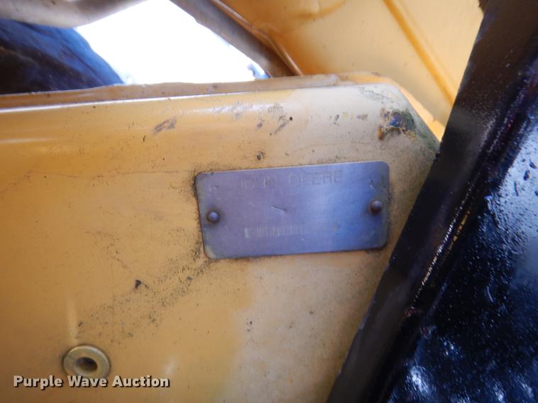 image for item IP9769 John Deere 270  skid steer