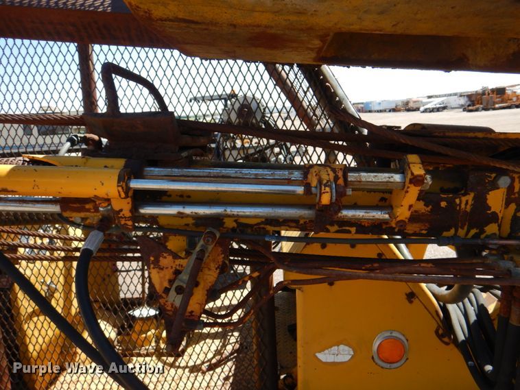 image for item IQ9299 1974 Arrow HG1250 drop hammer