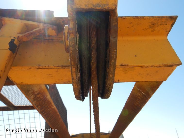 image for item IQ9299 1974 Arrow HG1250 drop hammer