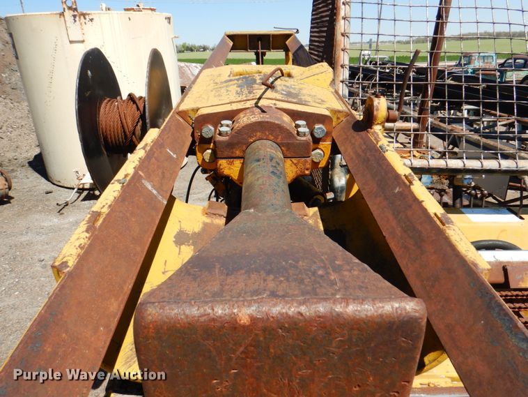 image for item IQ9299 1974 Arrow HG1250 drop hammer