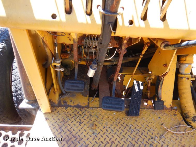 image for item IQ9299 1974 Arrow HG1250 drop hammer