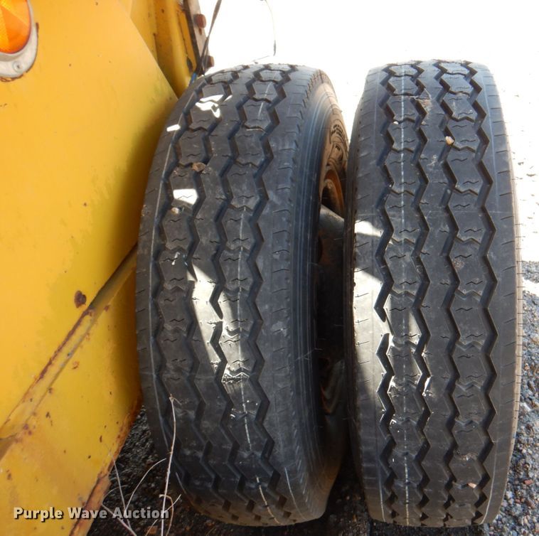 image for item IQ9299 1974 Arrow HG1250 drop hammer