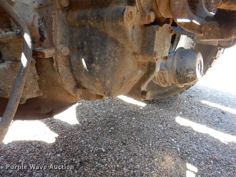 image for item IQ9311 1998 Peterbilt 378  semi truck