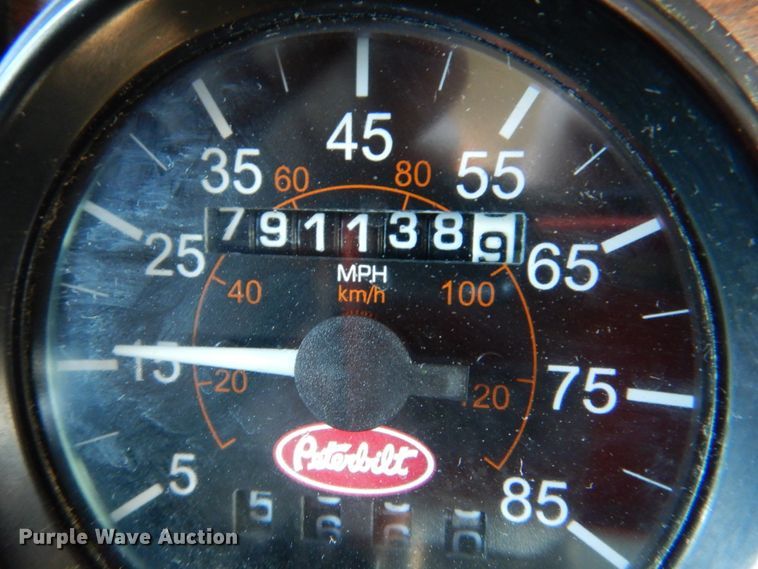 image for item IQ9311 1998 Peterbilt 378  semi truck