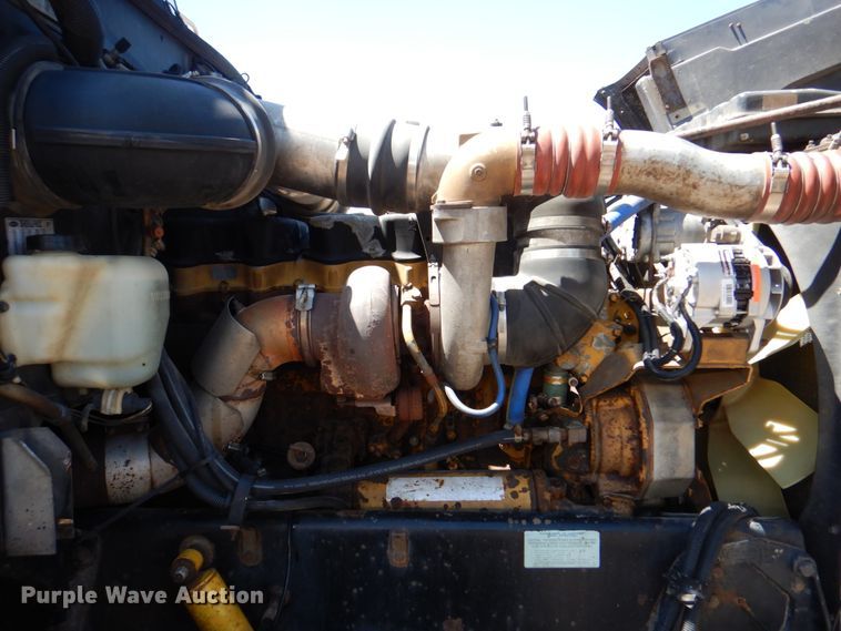 image for item IQ9311 1998 Peterbilt 378  semi truck