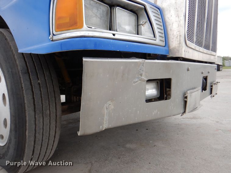 image for item IQ9459 1996 Peterbilt 377  dump truck