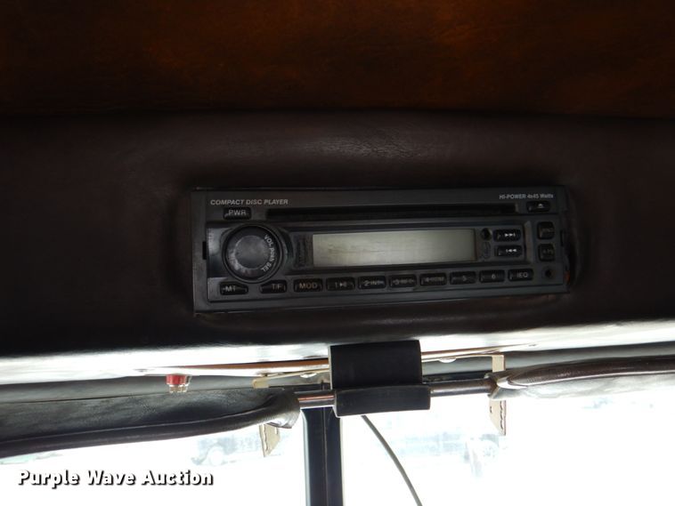 image for item IQ9459 1996 Peterbilt 377  dump truck