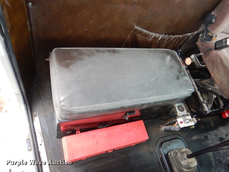 image for item IQ9459 1996 Peterbilt 377  dump truck