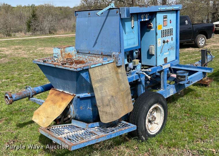 image for item IR9824 2008 Meyco Supreme  concrete pump