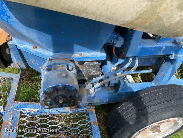 image for item IR9824 2008 Meyco Supreme  concrete pump