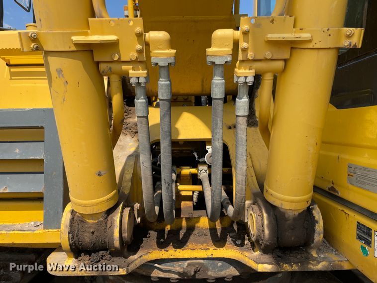 image for item IR9862 2014 Komatsu PC360LC-10  excavator